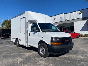 Picture of a 2022 GMC Savana G3500 139 In.