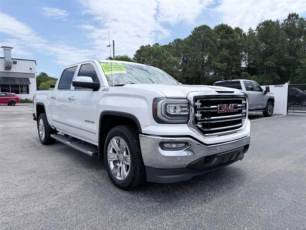 2018 GMC Sierra 4WD Crew Cab Short Box SLT's photo