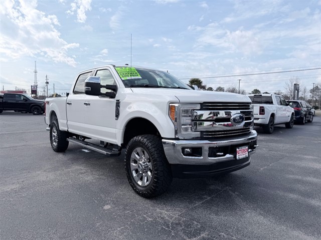 Ford F-250 Lariat FX4 Crew Cab 4WD in Wilmington