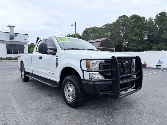 Ford F-250 XL Supercab 4WD in Wilmington