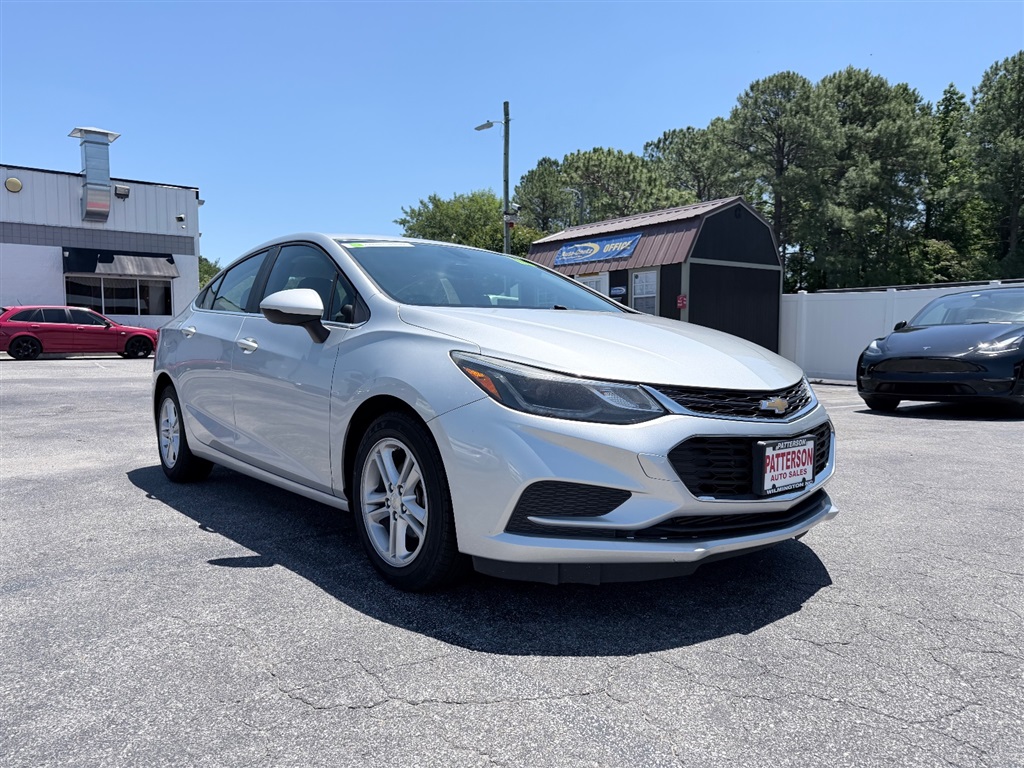 2016 Chevrolet Cruze LT Auto's photo