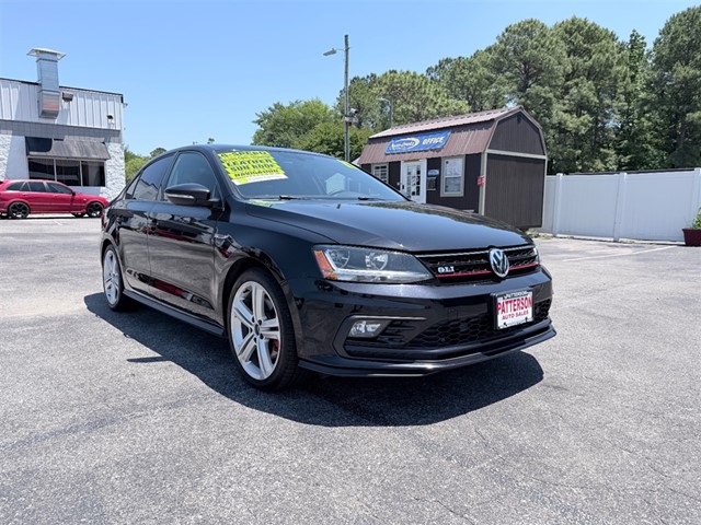 Volkswagen Jetta 2.0T GLI 6M in Wilmington