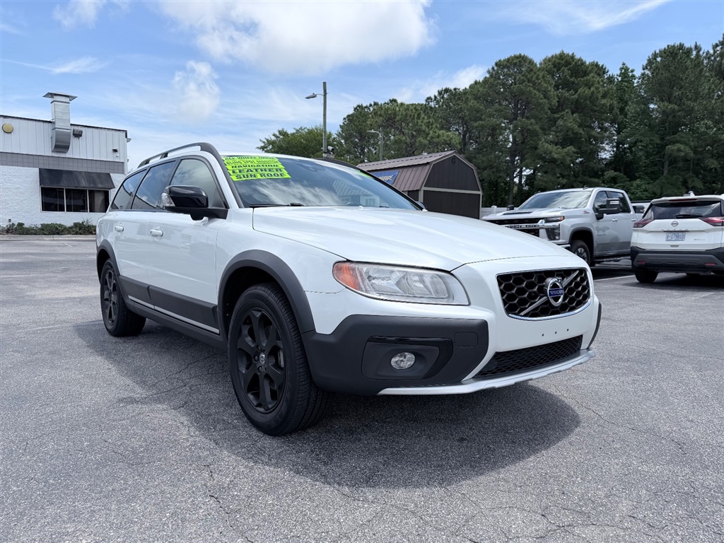 2016 Volvo XC70 T5 AWD Classic Premier's photo