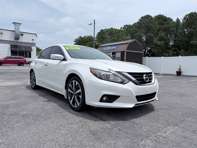 Nissan Altima SR in Wilmington