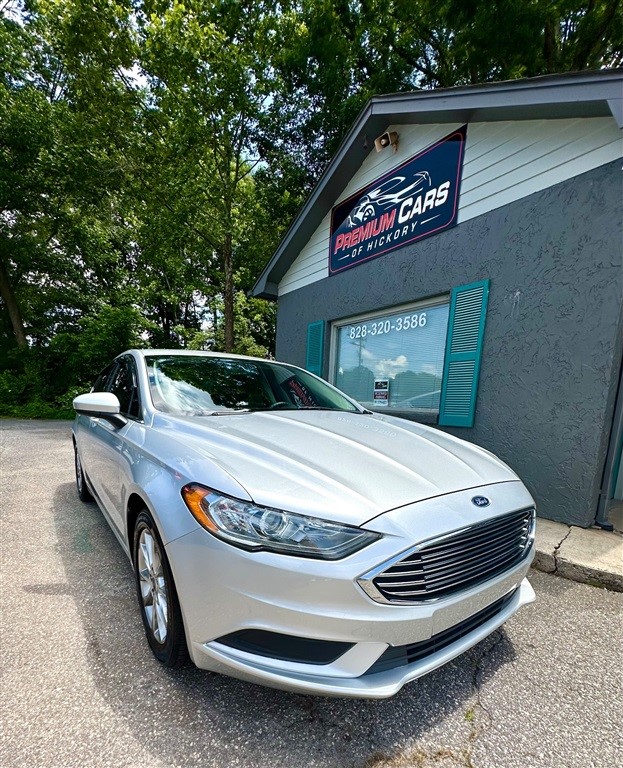 Ford Fusion SE in Hickory