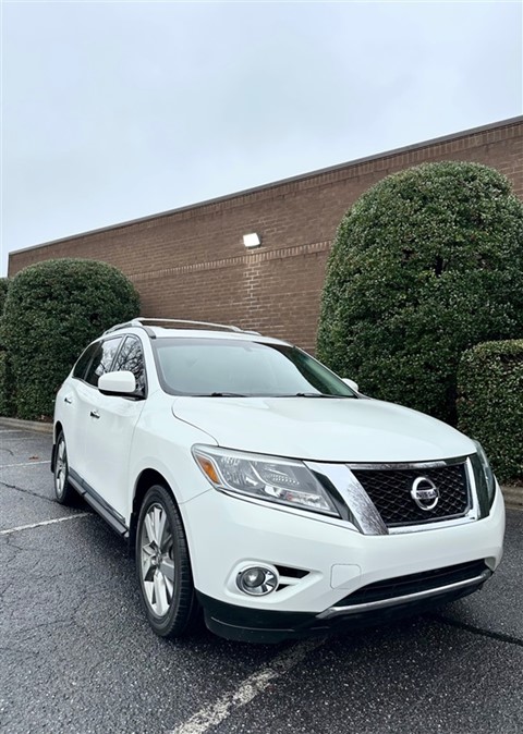 2014 Nissan Pathfinder Platinum 2WD