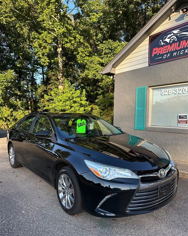 Toyota Camry XLE in Hickory