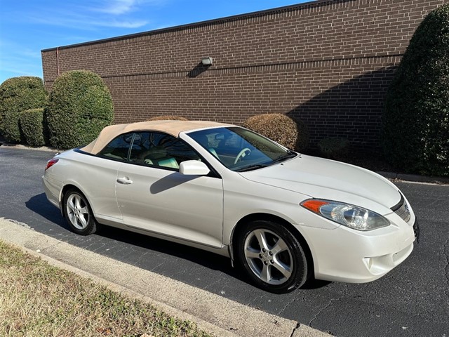 Toyota Camry Solara SLE Convertible in Hickory