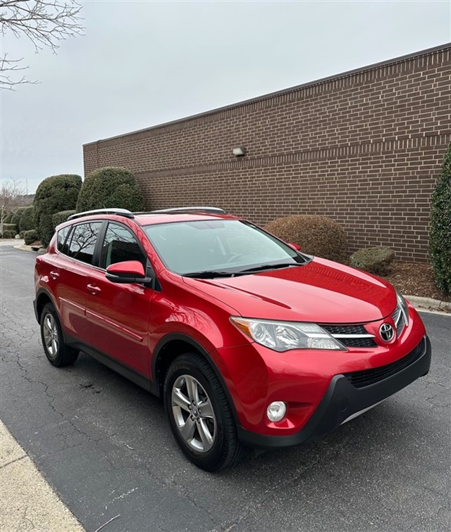 Toyota RAV4 XLE AWD in Hickory