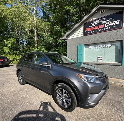 2017 Toyota RAV4 XLE FWD
