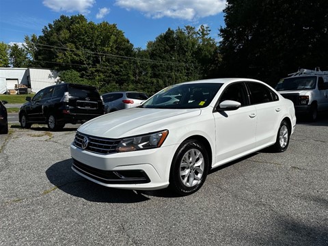 2018 Volkswagen Passat S