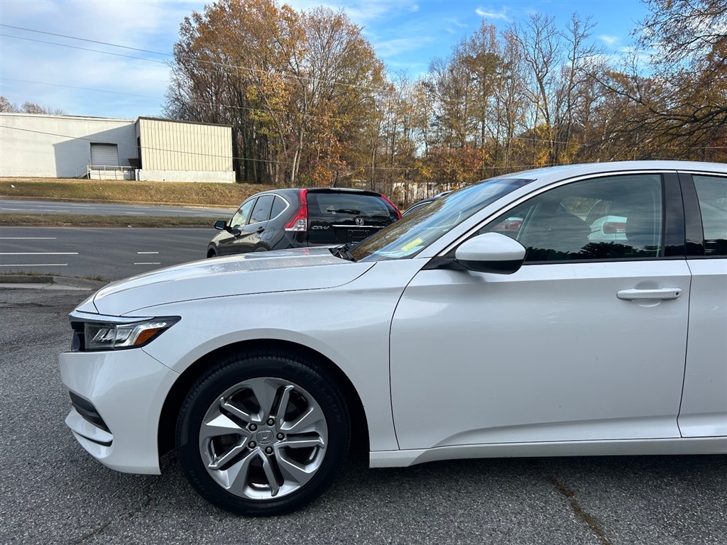 2020 Honda Accord LX photo 3