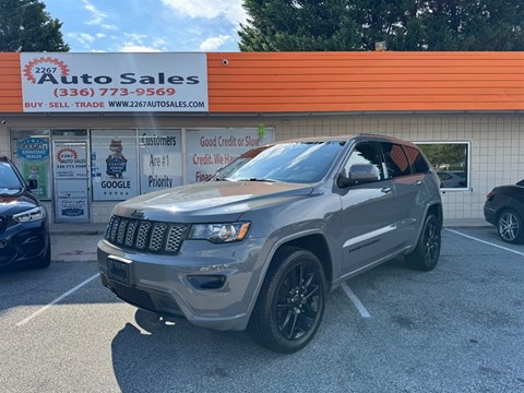 2019 Jeep Grand Cherokee Laredo 4WD