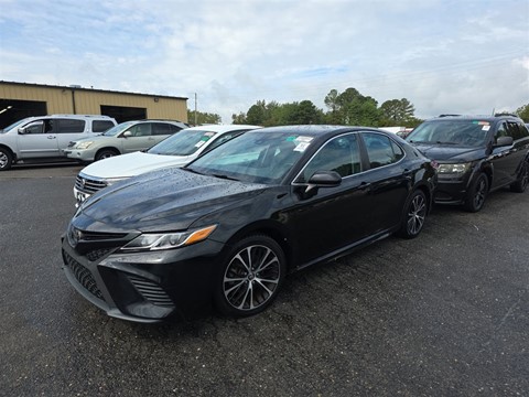 2019 Toyota Camry SE