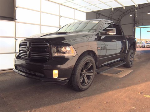 2016 RAM 1500 Sport Crew Cab SWB 2WD