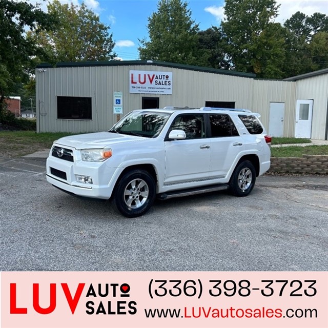 Toyota 4Runner Limited 2WD V6 in Greensboro