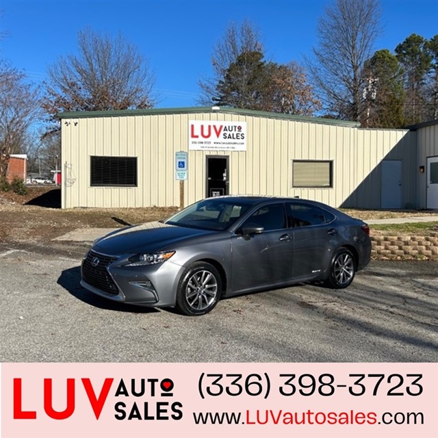 Lexus ES 300h Sedan in Greensboro