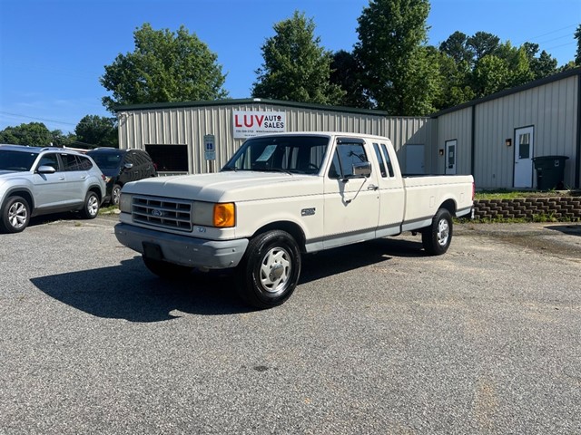 Ford F-250 HD SuperCab 2WD in Greensboro