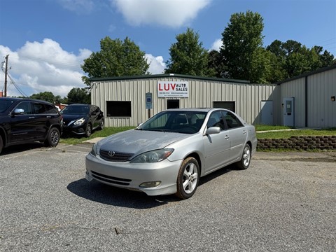 2004 Toyota Camry SE V6