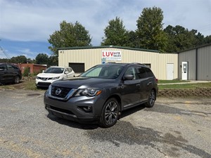 2017 Nissan Pathfinder Platinum 4WD for sale by dealer