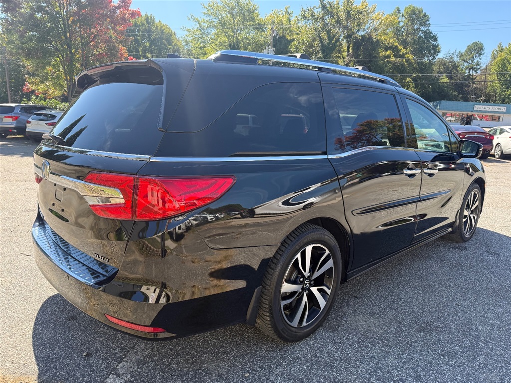 2018 Honda Odyssey Elite photo 5