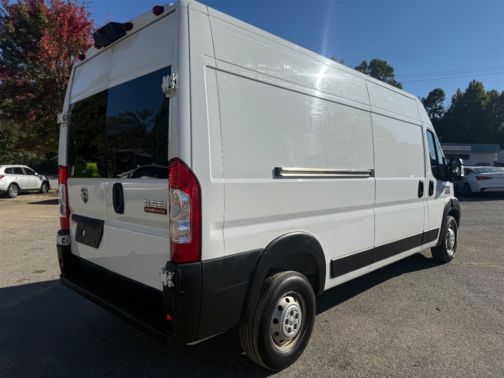 2021 Ram 2500 photo 4