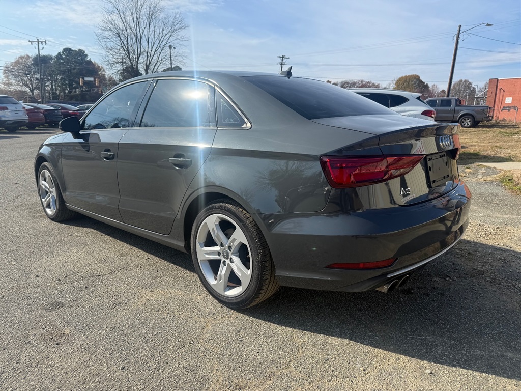 2017 Audi A3 2.0 TFSI Premium photo 2