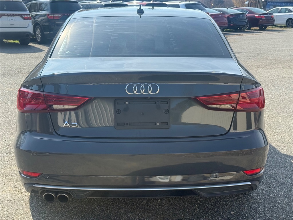 2017 Audi A3 2.0 TFSI Premium photo 3