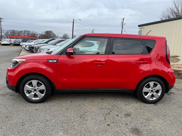 2018 Kia Soul Base's photo