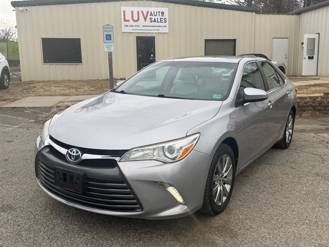 Toyota Camry Hybrid XLE in Greensboro