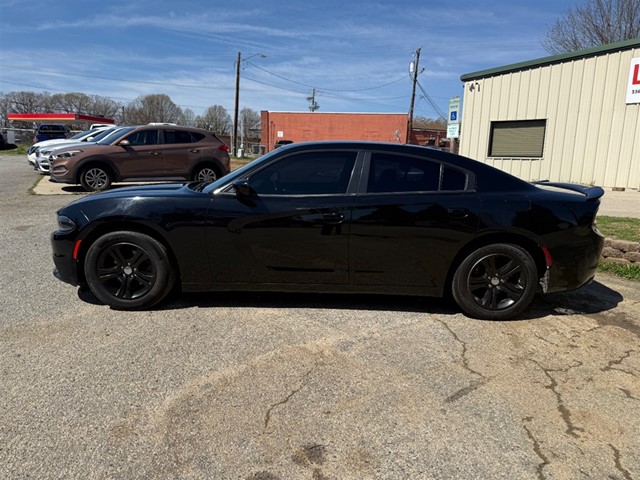 2020 Dodge Charger SXT's photo