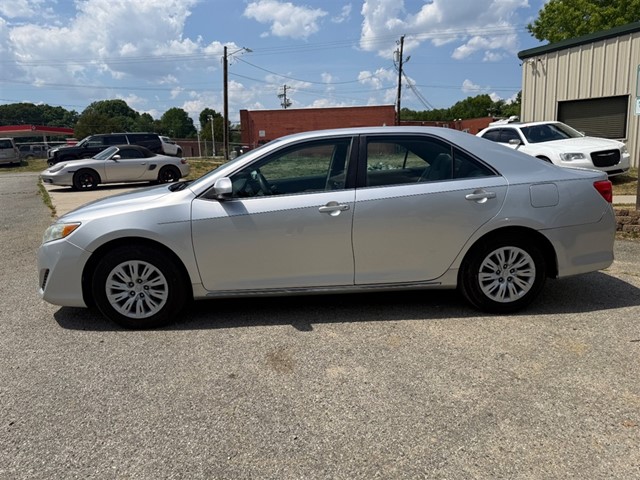2012 Toyota Camry 2.5 Auto LE's photo