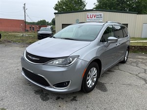 2018 Chrysler Pacifica Touring-L for sale by dealer