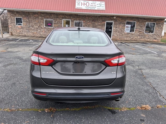 2015 Ford Fusion SE