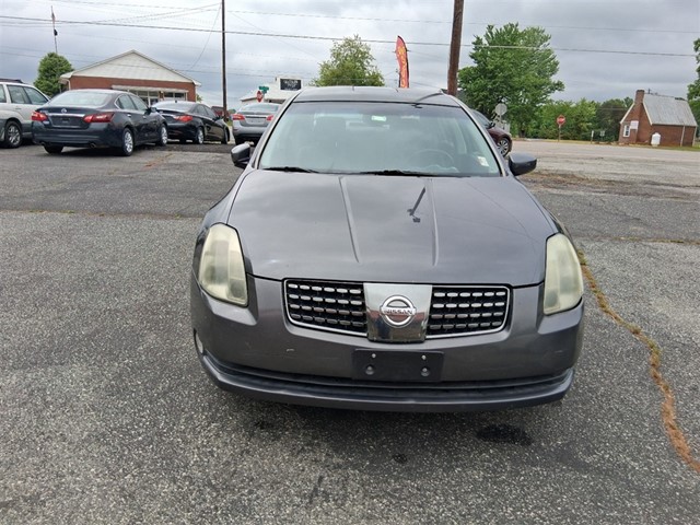 Nissan Maxima SE in Sandy Ridge