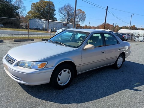 2000 Toyota Camry LE