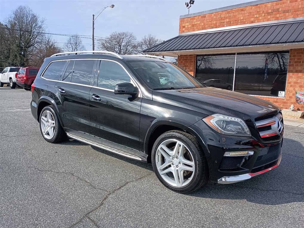 2015 Mercedes-Benz GL-Class GL550's photo