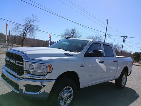 2020 RAM 3500 Tradesman Crew Cab 4WD
