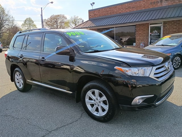 Toyota Highlander Base 4WD in High Point