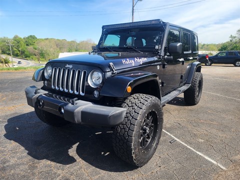 2017 Jeep Wrangler Unlimited Sahara 4WD