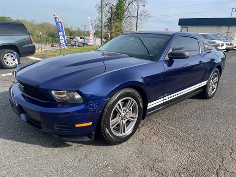 2011 Ford Mustang V6 Coupe