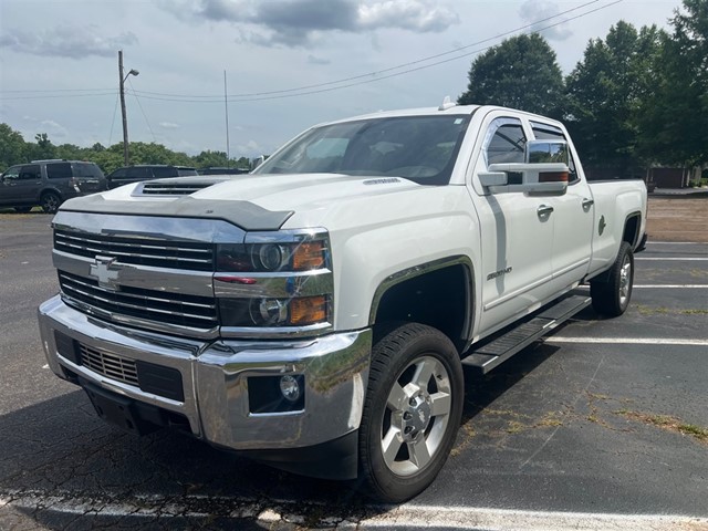 Chevrolet Silverado 2500HD LT Crew Cab Long Box 4WD in Mayodan