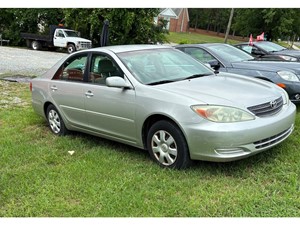 2004 Toyota Camry LE