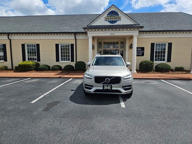 Volvo XC90 T6 Momentum AWD in Greenville