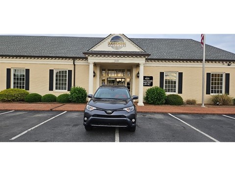 2017 Toyota RAV4 XLE FWD