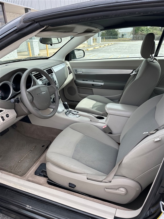 2010 Chrysler Sebring Touring - Photo 10