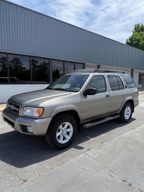 2004 Nissan Pathfinder SE 4WD