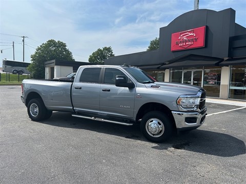 2023 RAM 3500 Big Horn Crew Cab LWB 4WD DRW
