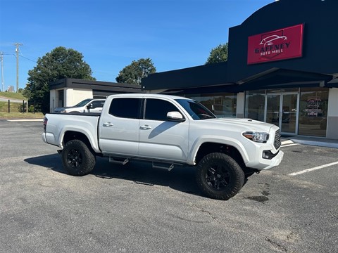 2022 Toyota Tacoma SR5 Double Cab