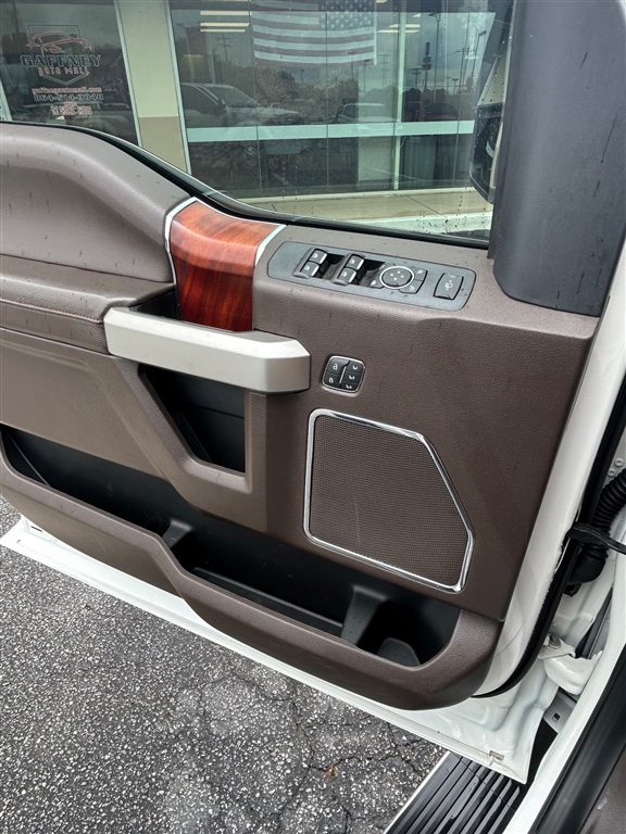 2022 Ford F-450 King Ranch photo 22